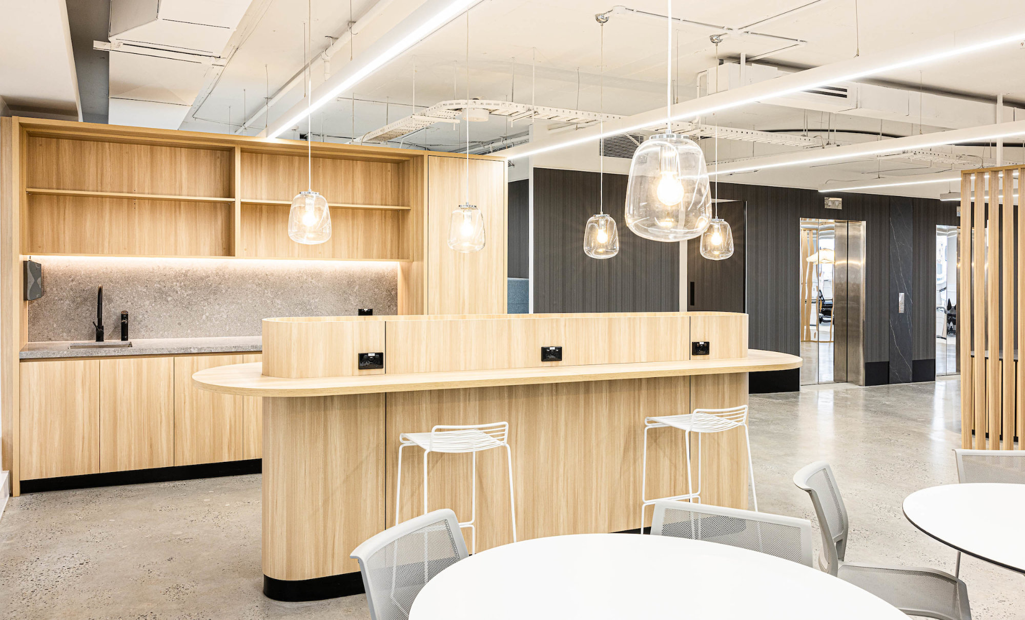 The Dos & Don’ts of Custom Joinery & Cabinets for a Professional Office Fitout